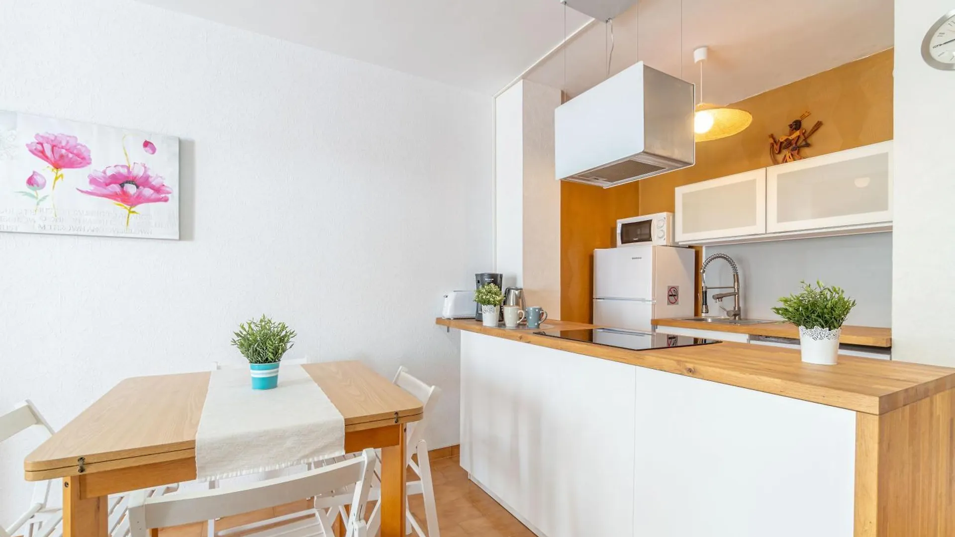 Basic Comfort Apartment Gran Reserva 0070 Empuriabrava Spain